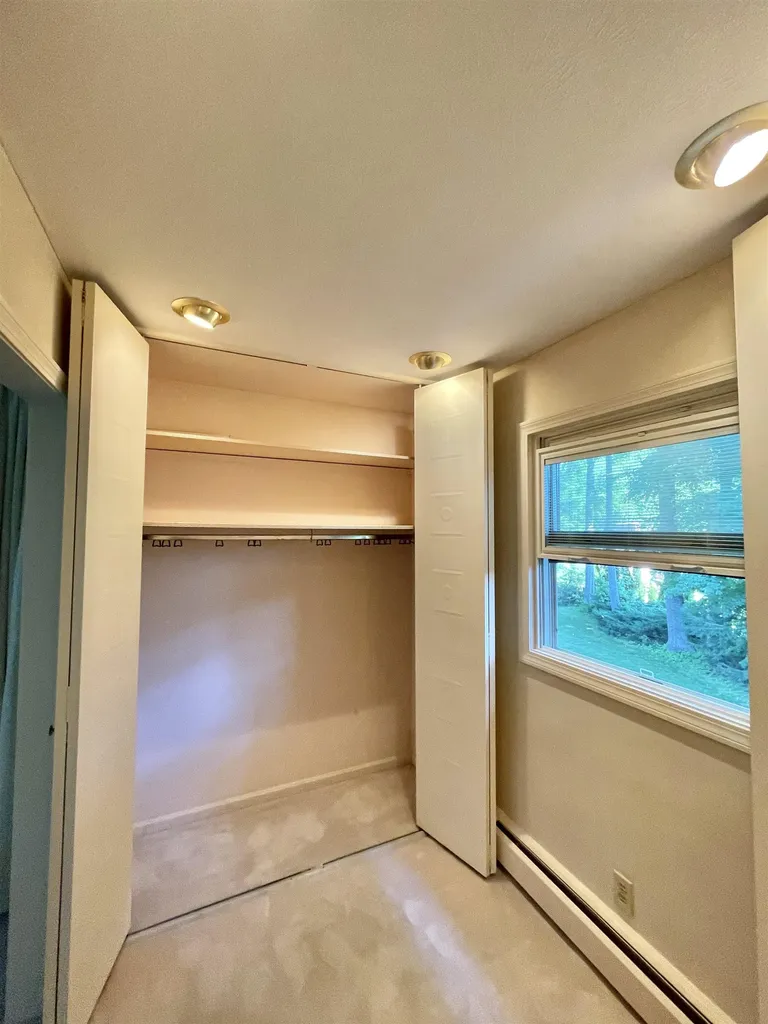 13 Colonial Circle Hampton NH 03842