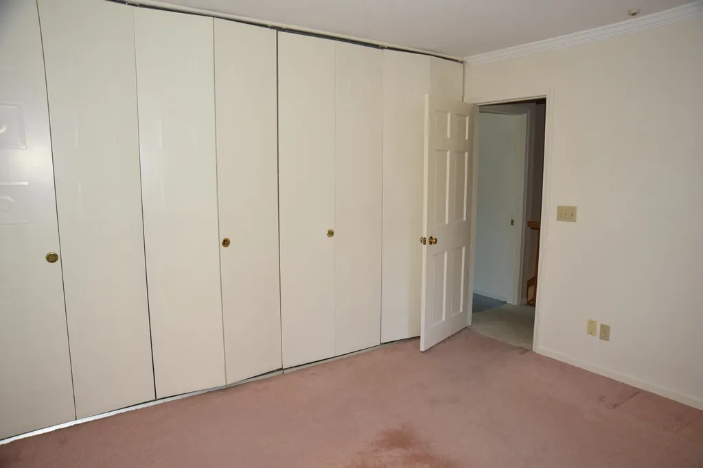 13 Colonial Circle Hampton NH 03842