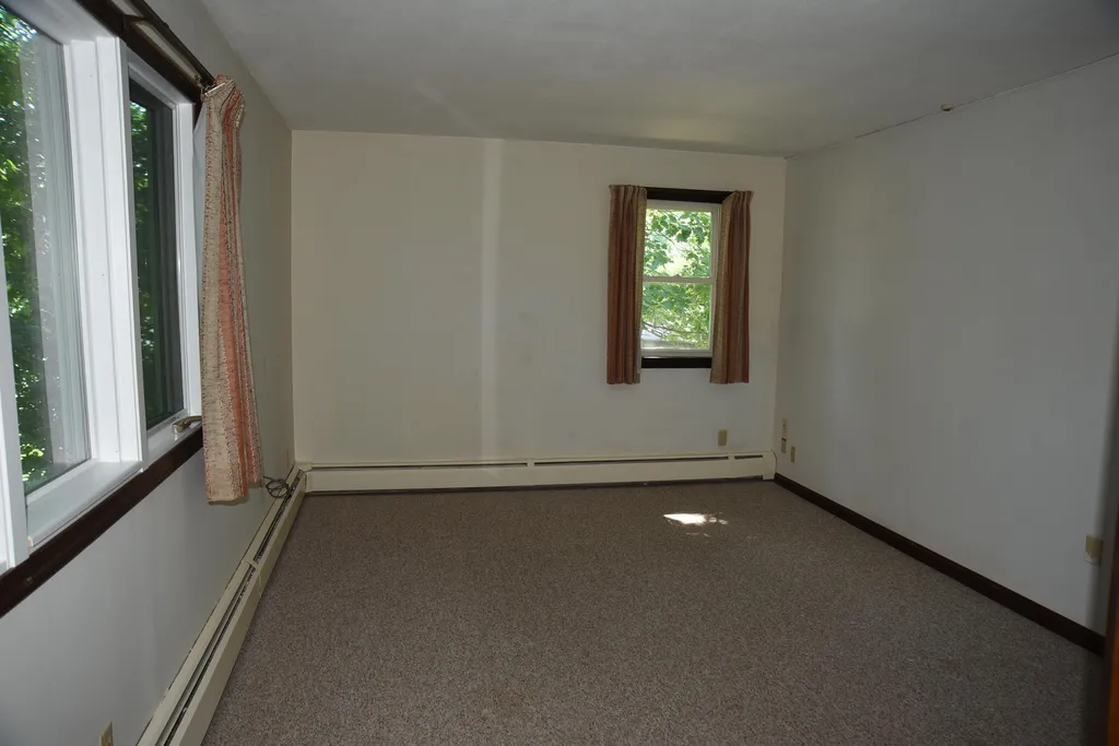 13 Colonial Circle Hampton NH 03842