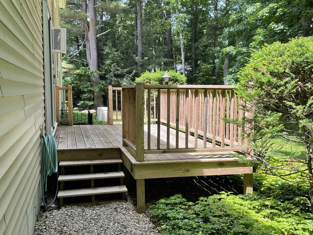 13 Colonial Circle Hampton NH 03842
