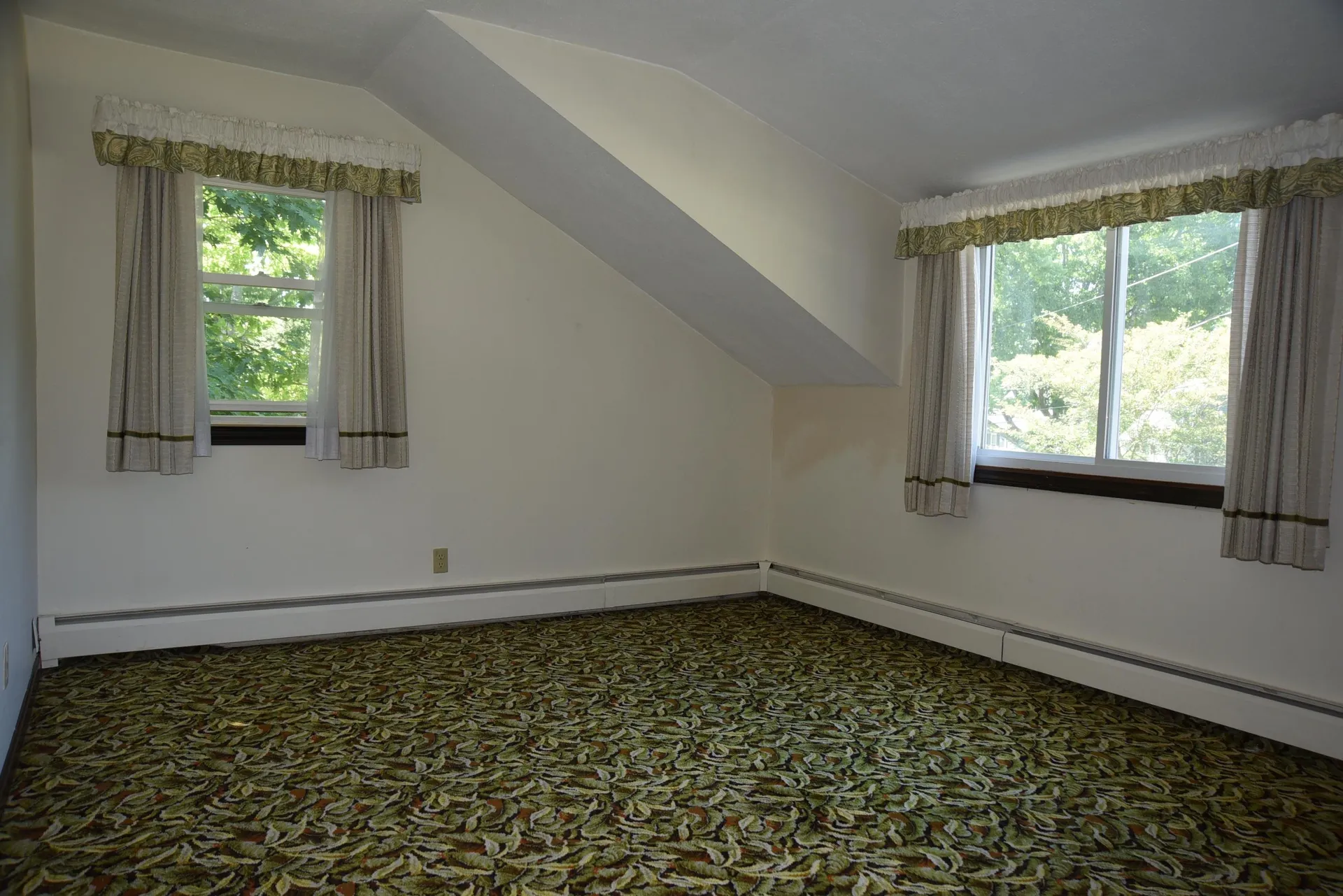13 Colonial Circle Hampton NH 03842