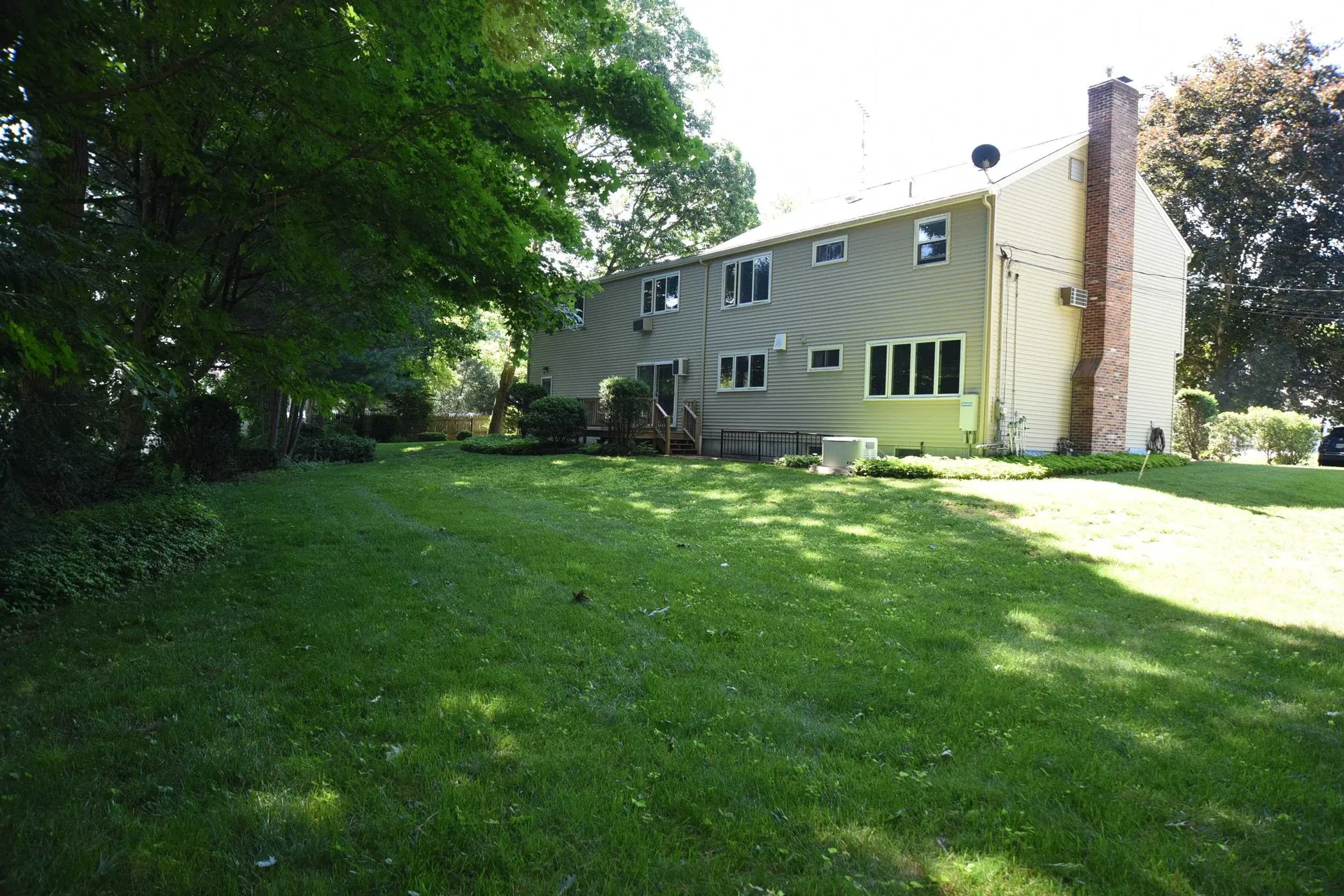 13 Colonial Circle Hampton NH 03842