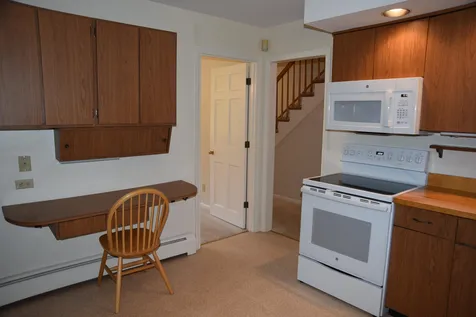 13 Colonial Circle Hampton NH 03842