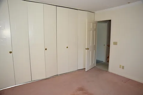 13 Colonial Circle Hampton NH 03842