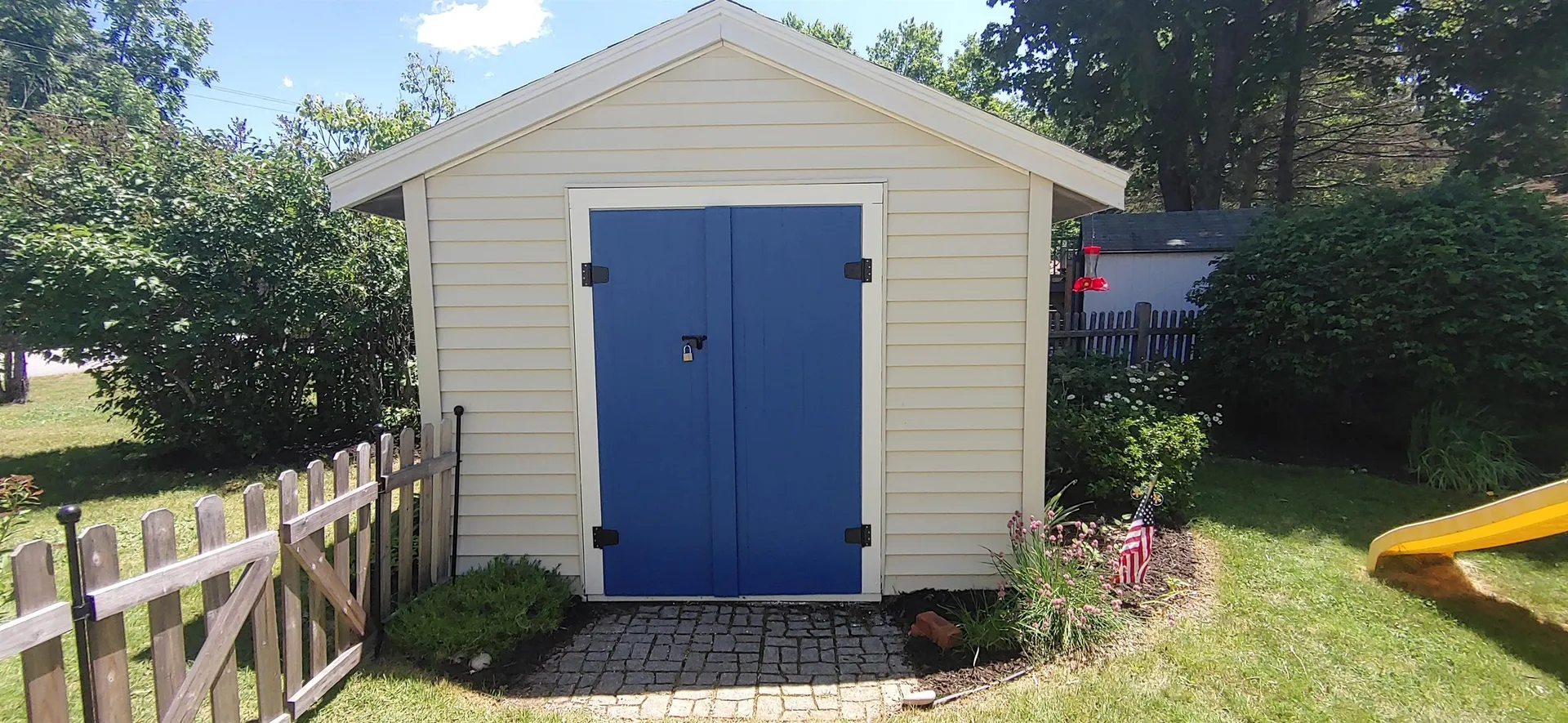 8 Cranbrook Lane Dover NH 03820
