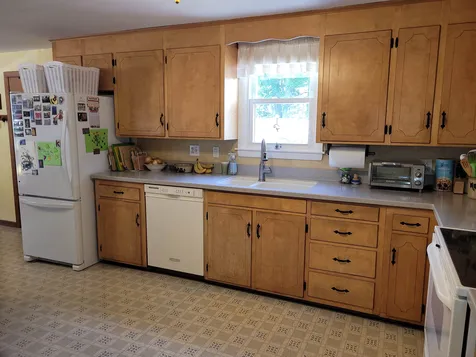 8 Cranbrook Lane Dover NH 03820