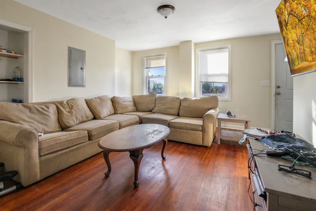 29-31 Bowers Street Nashua NH 03060
