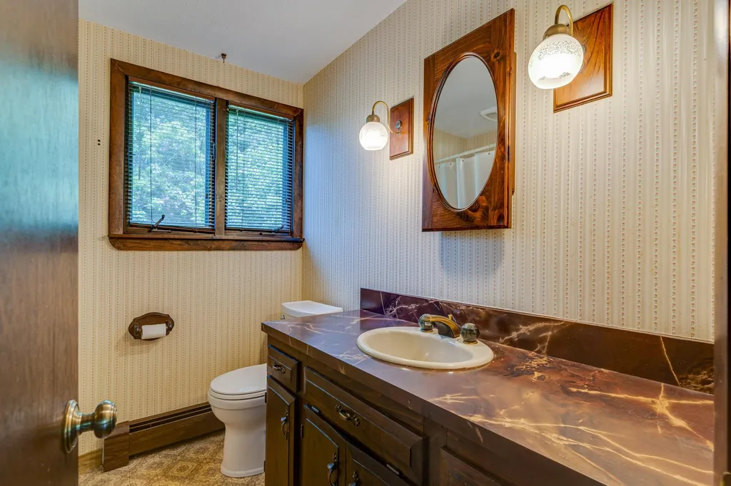 81 Winter Street Somersworth NH 03878