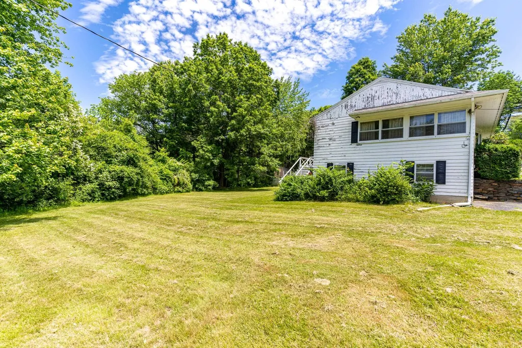 81 Winter Street Somersworth NH 03878