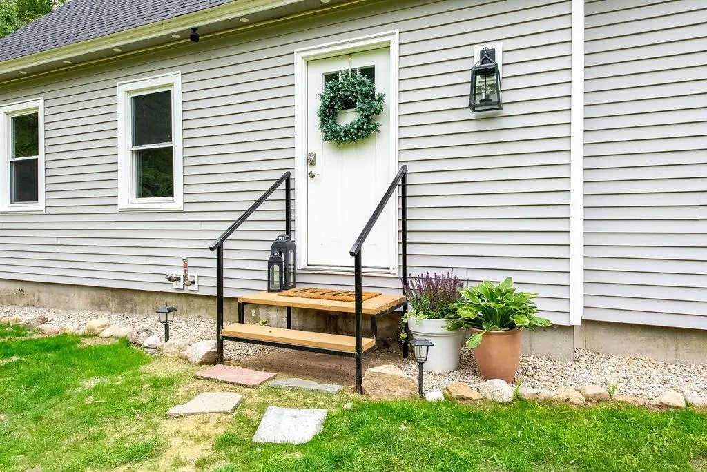 3 Highland Drive Chichester NH 03258