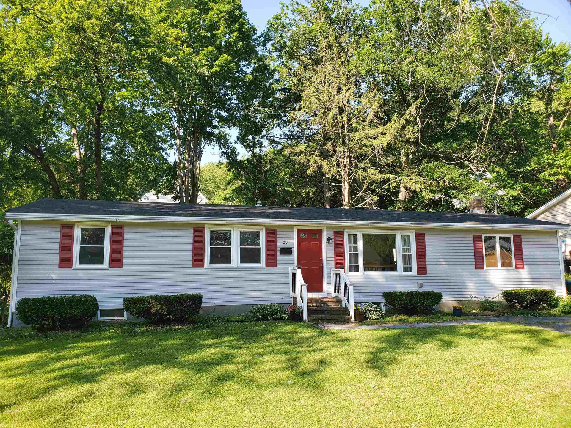 29 Bullard Street Hartford VT 05001
