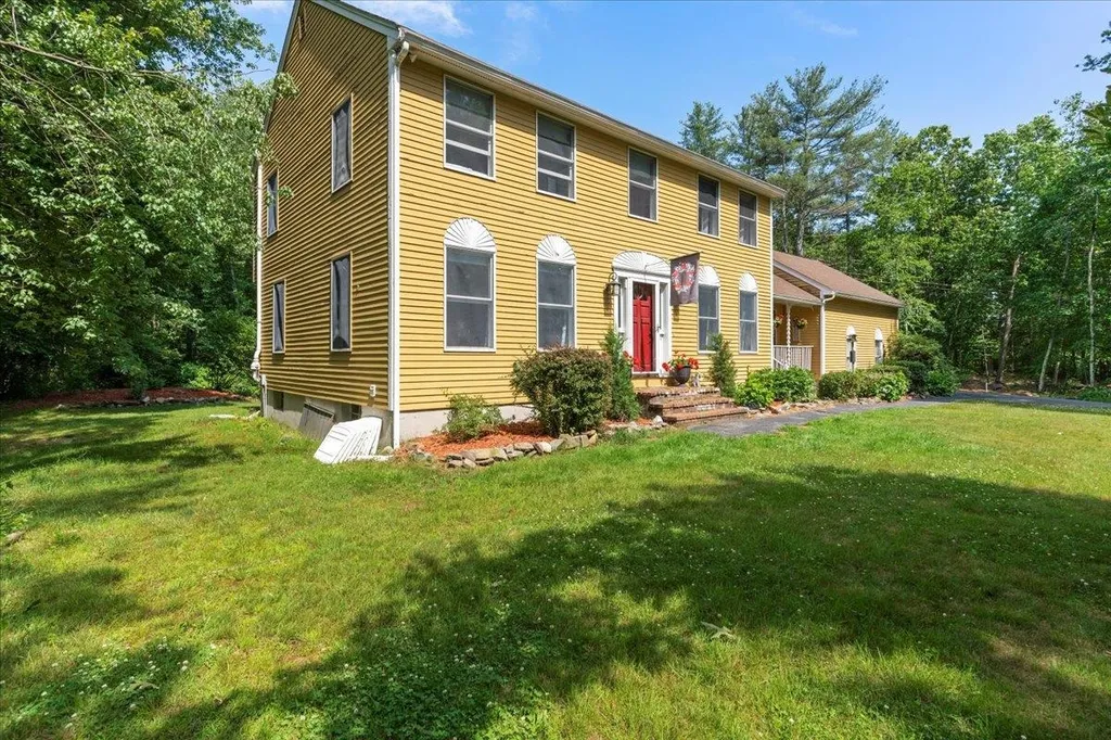 2 Olde Woode Road Salem NH 03079