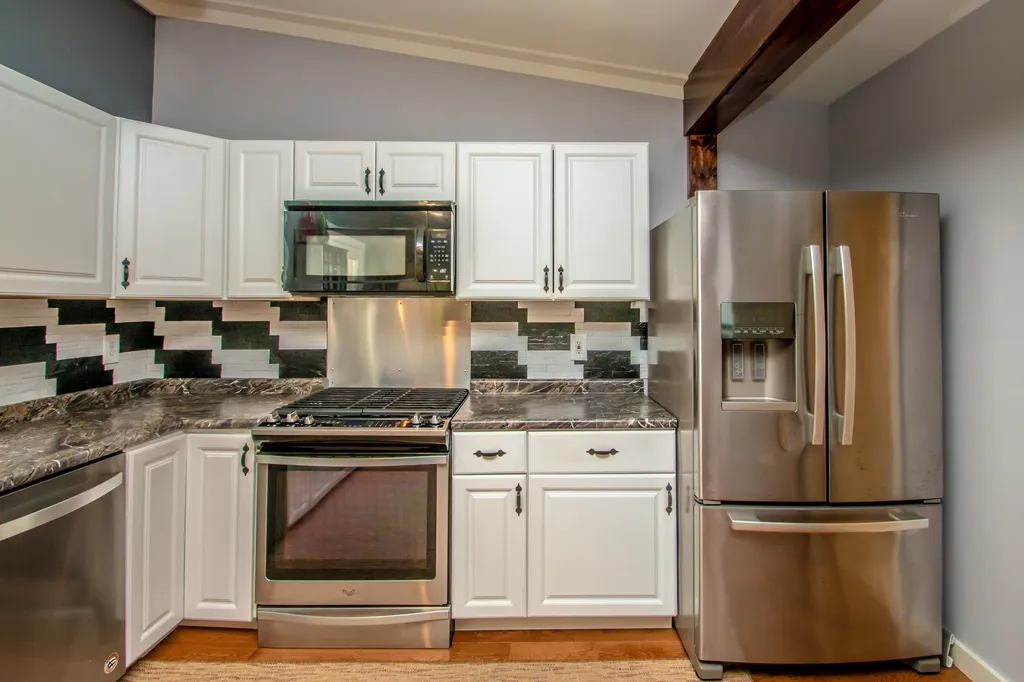 25 Crawford Hollow Conway NH 03860