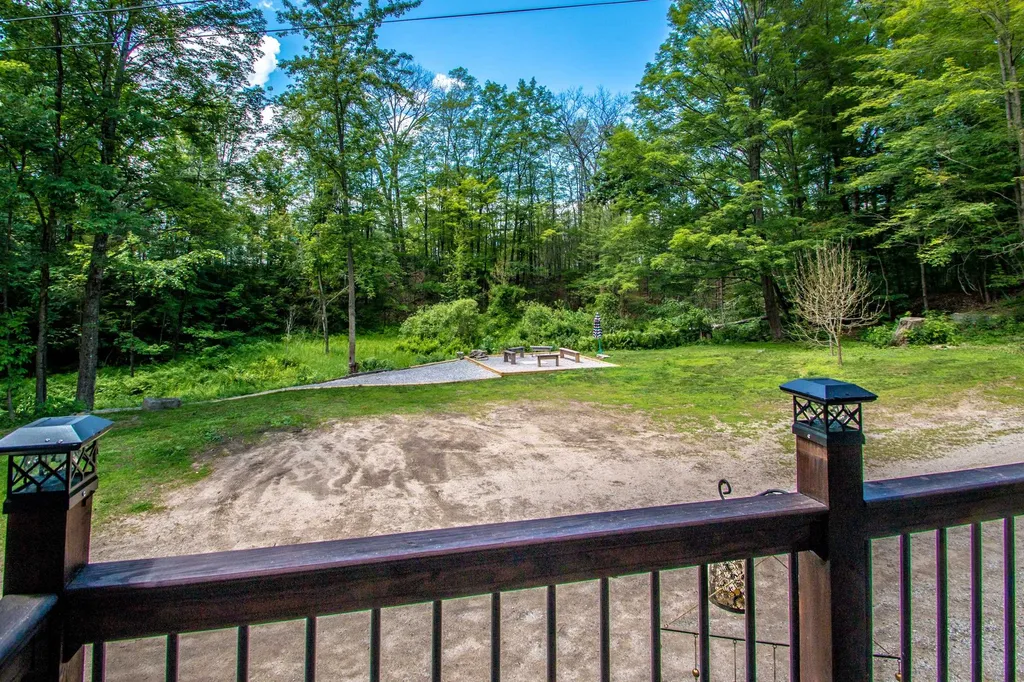 25 Crawford Hollow Conway NH 03860
