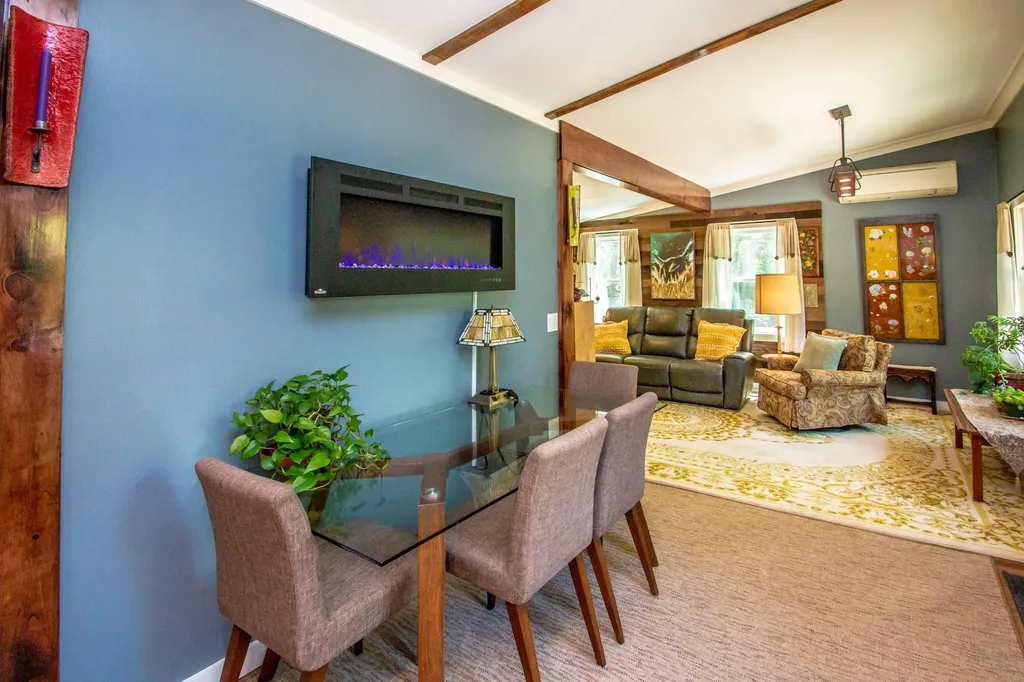 25 Crawford Hollow Conway NH 03860