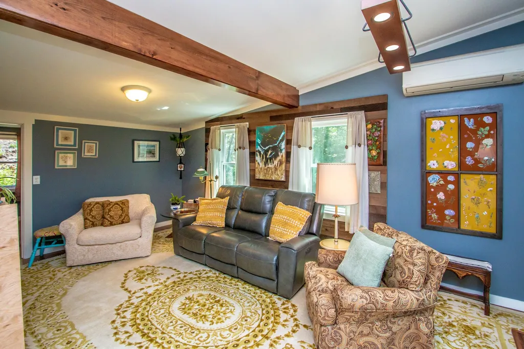 25 Crawford Hollow Conway NH 03860