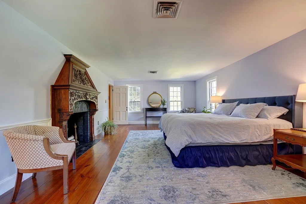 53 Jewell Street South Hampton NH 03827
