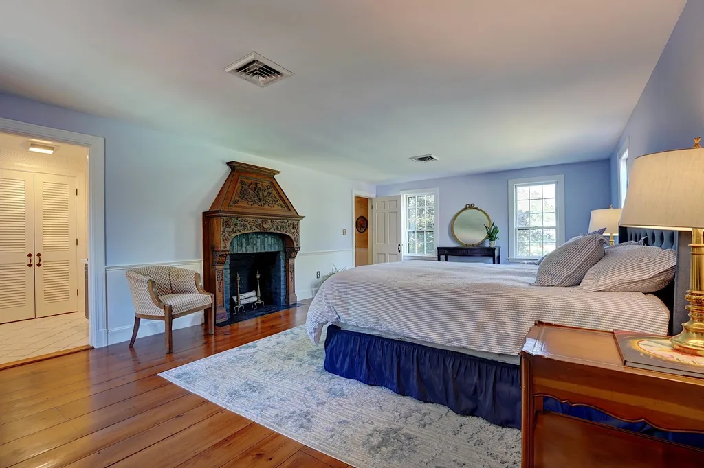53 Jewell Street South Hampton NH 03827