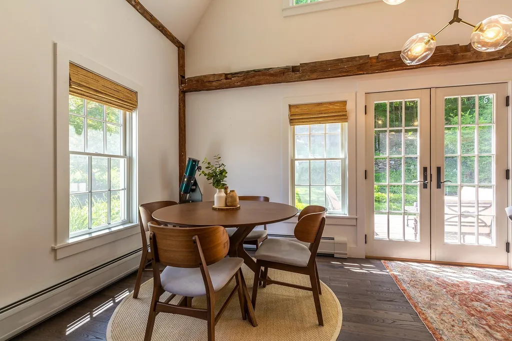 4946 South Street Woodstock VT 05071