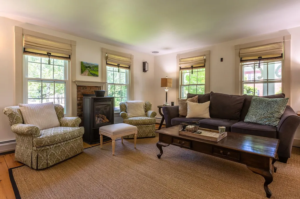 4946 South Street Woodstock VT 05071