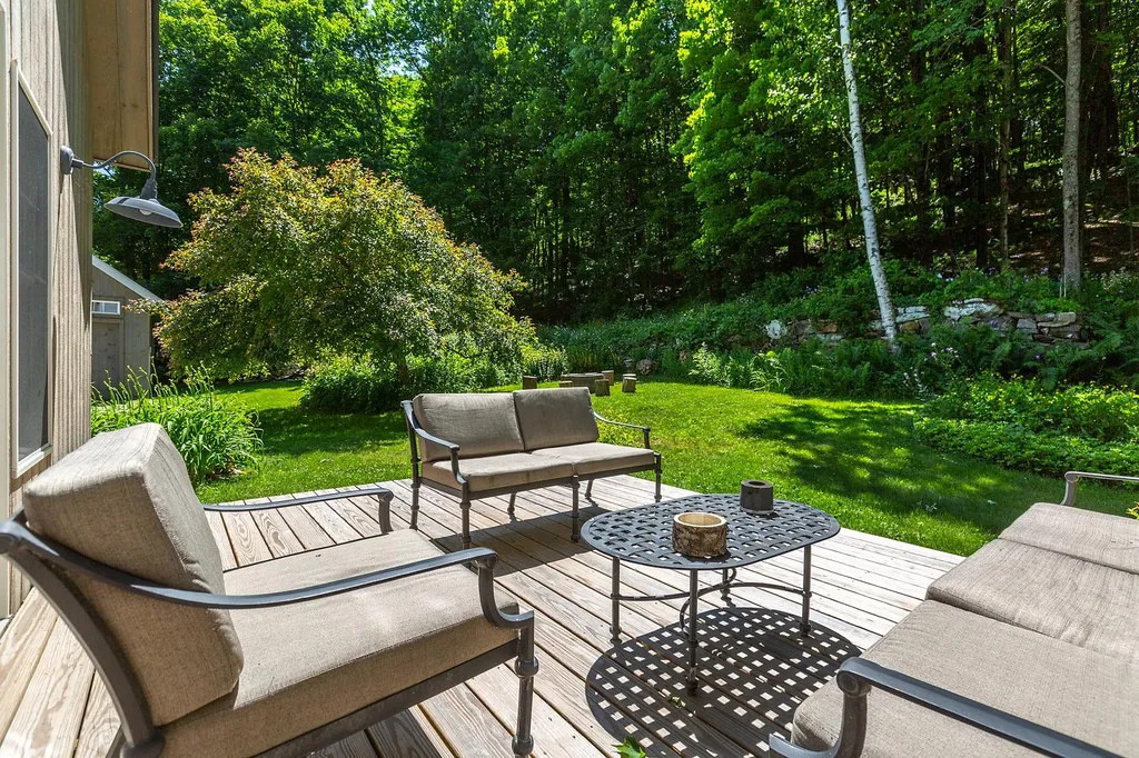4946 South Street Woodstock VT 05071