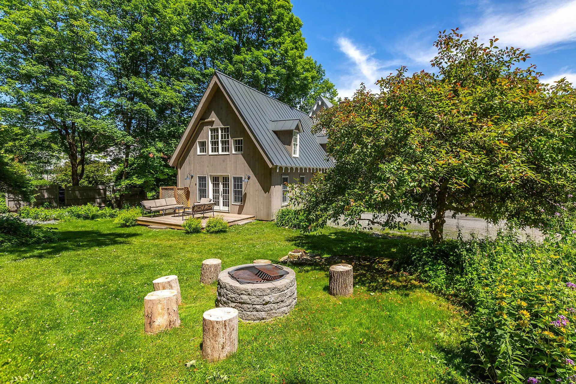 4946 South Street Woodstock VT 05071