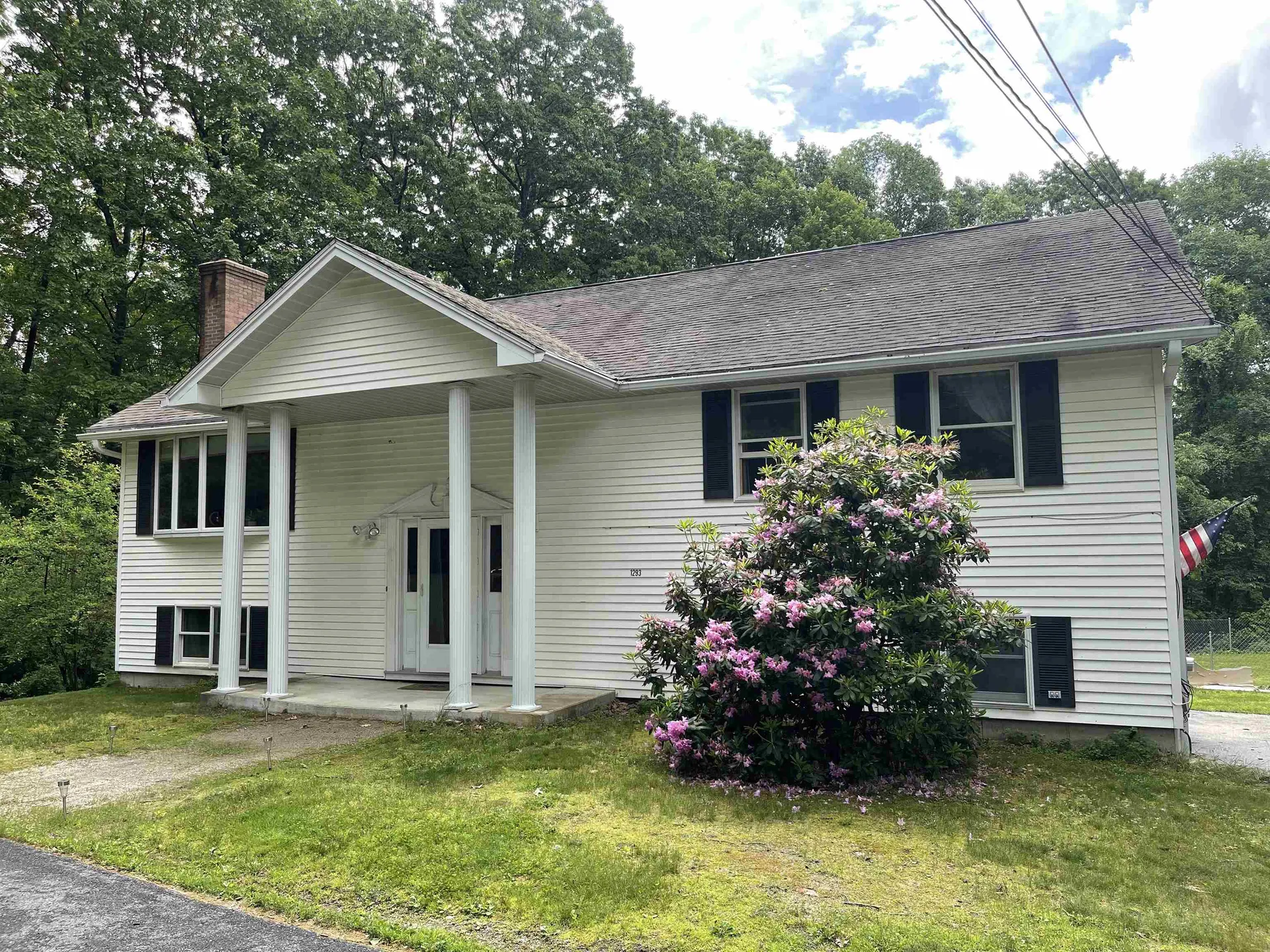 1293 Smyth Road Hooksett NH 03106