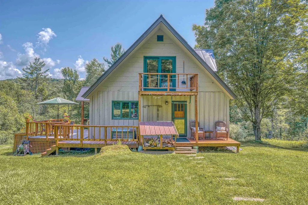 945 East Street Huntington VT 05462