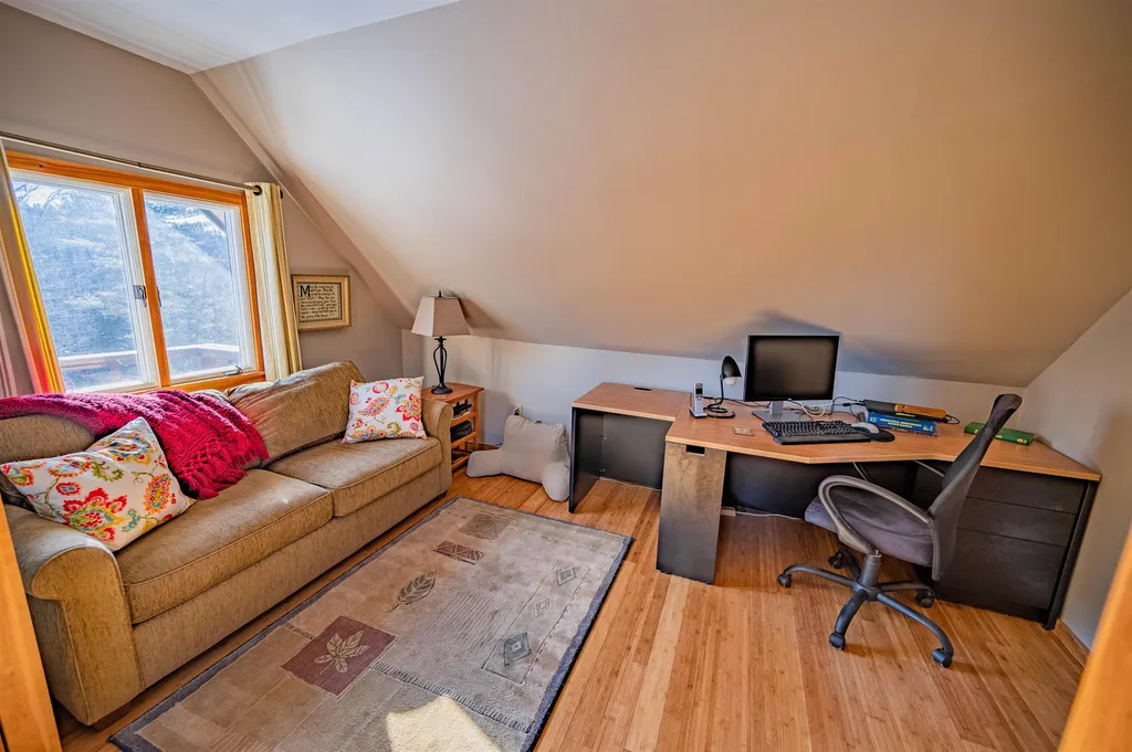 945 East Street Huntington VT 05462