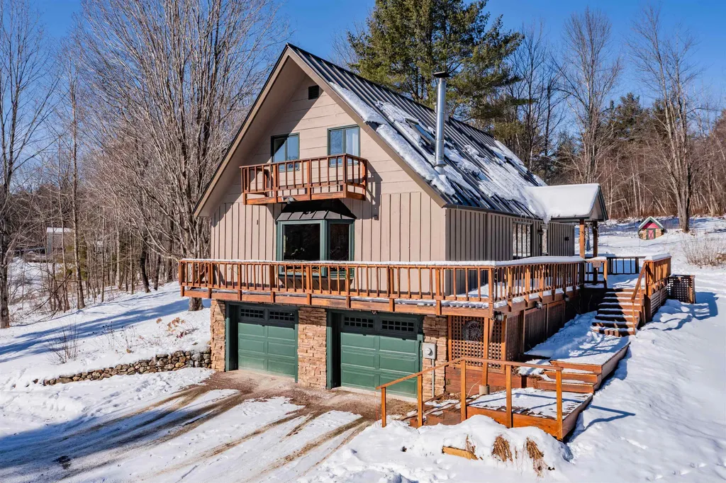 945 East Street Huntington VT 05462