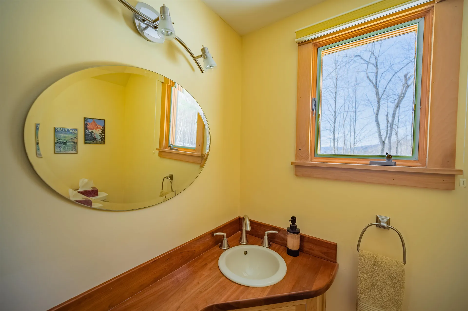 945 East Street Huntington VT 05462