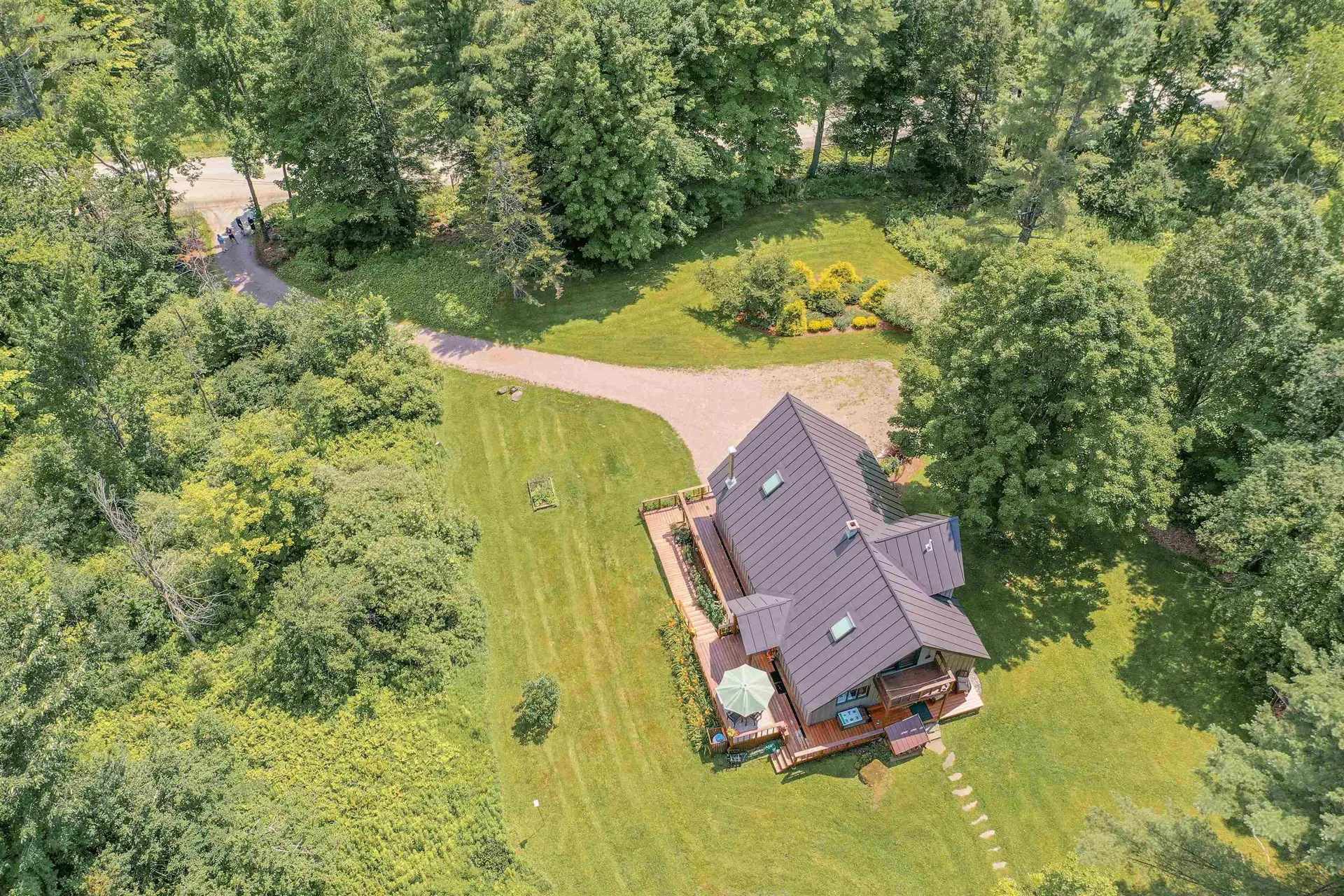 945 East Street Huntington VT 05462