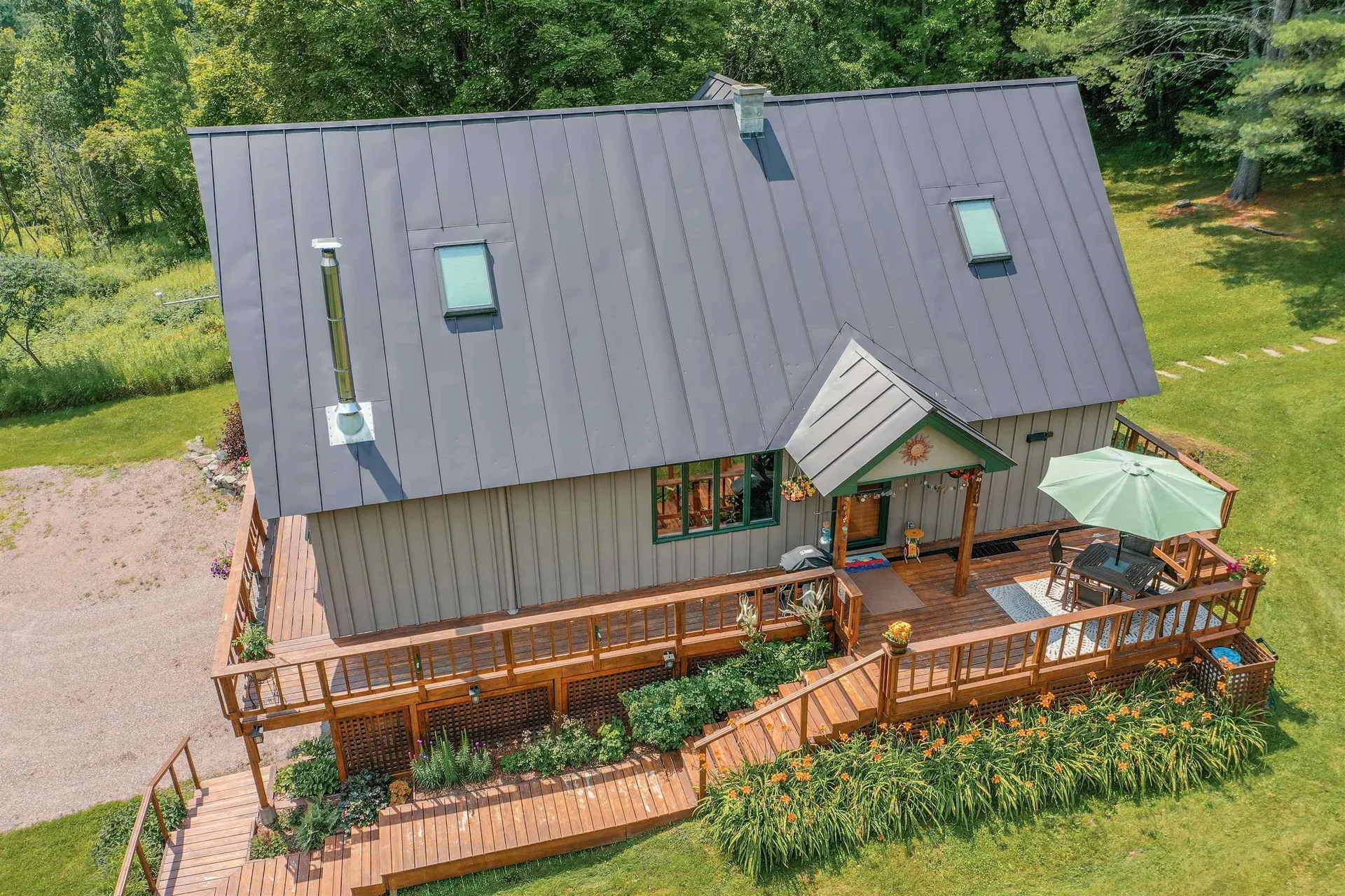 945 East Street Huntington VT 05462