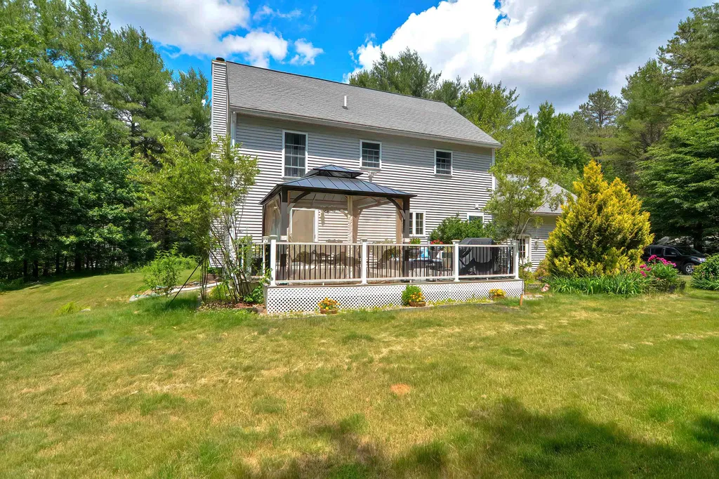 250 Middle Road Deerfield NH 03037