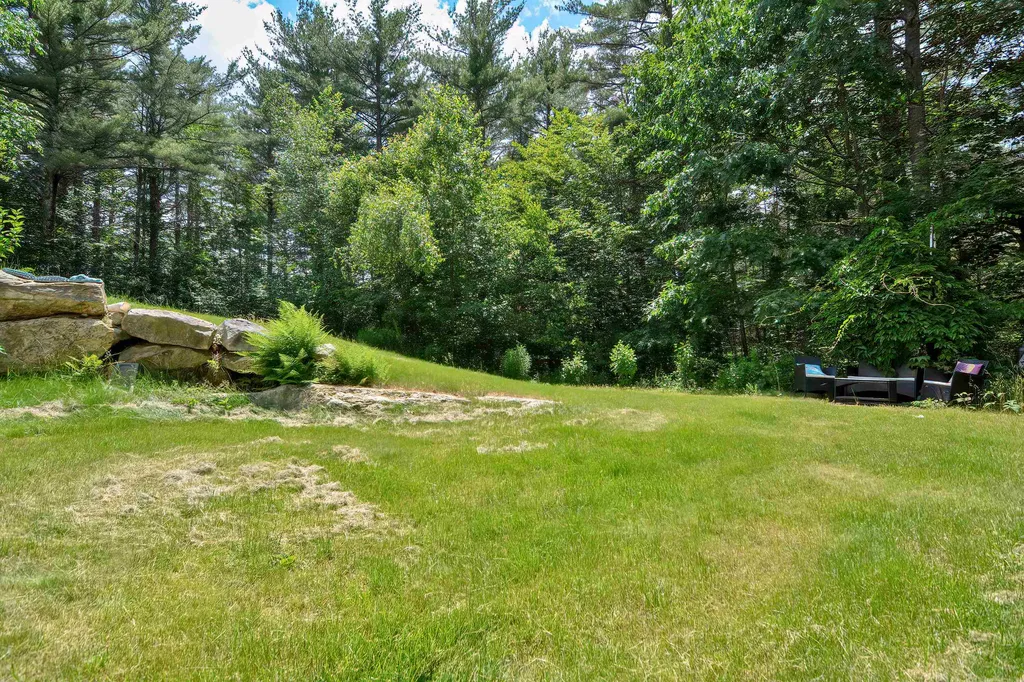 250 Middle Road Deerfield NH 03037