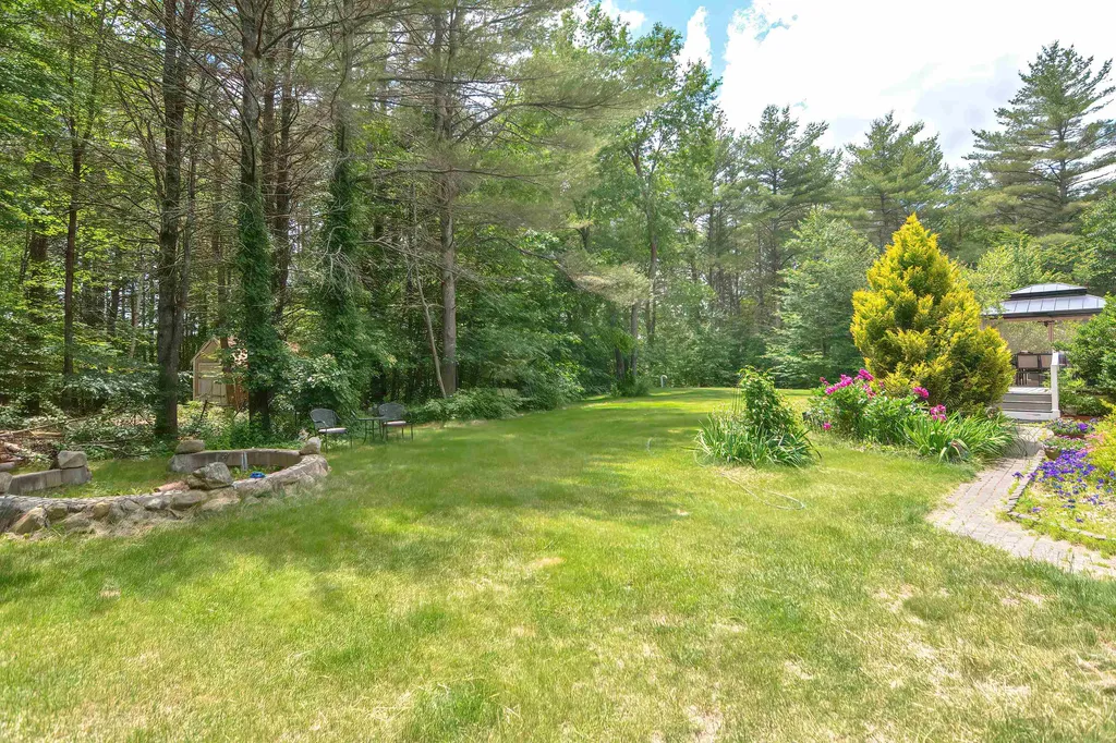 250 Middle Road Deerfield NH 03037