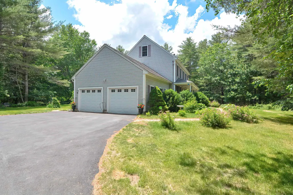 250 Middle Road Deerfield NH 03037