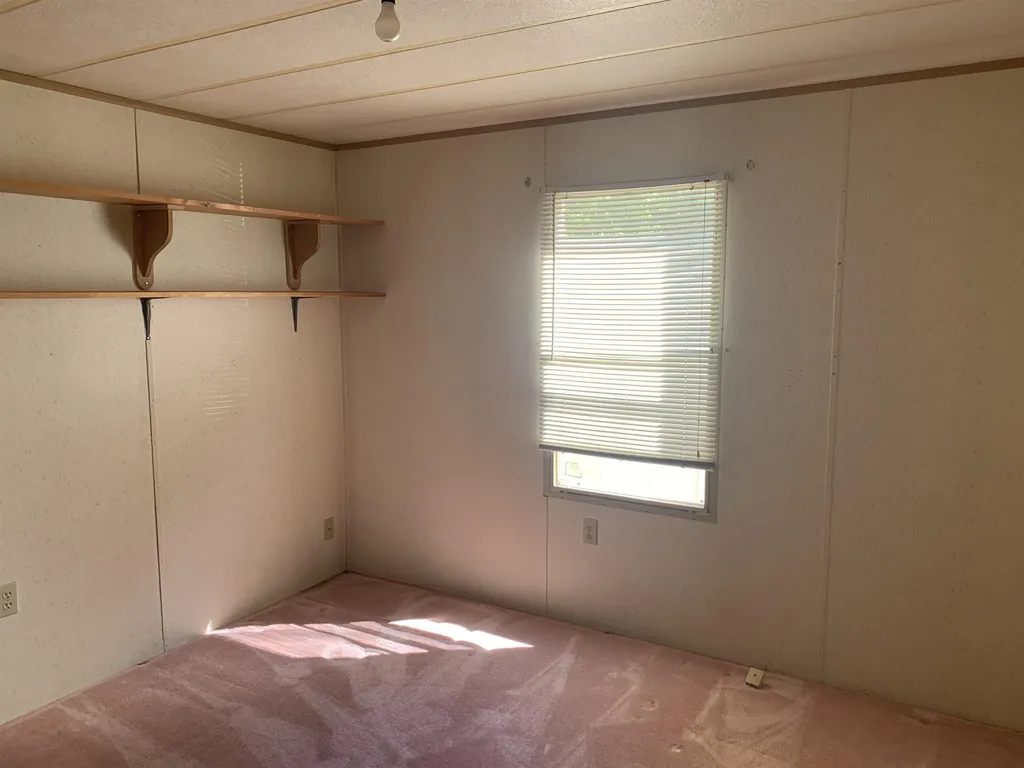75 Royal Crest Road Rochester NH 03867