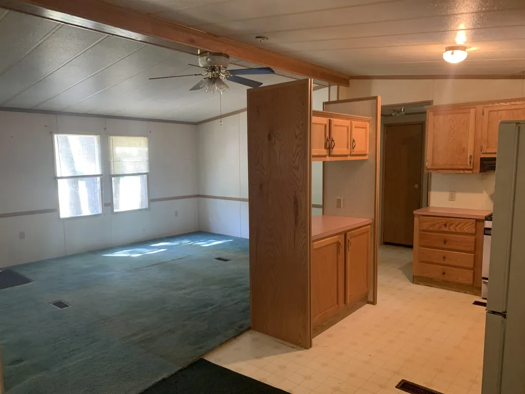 75 Royal Crest Road Rochester NH 03867