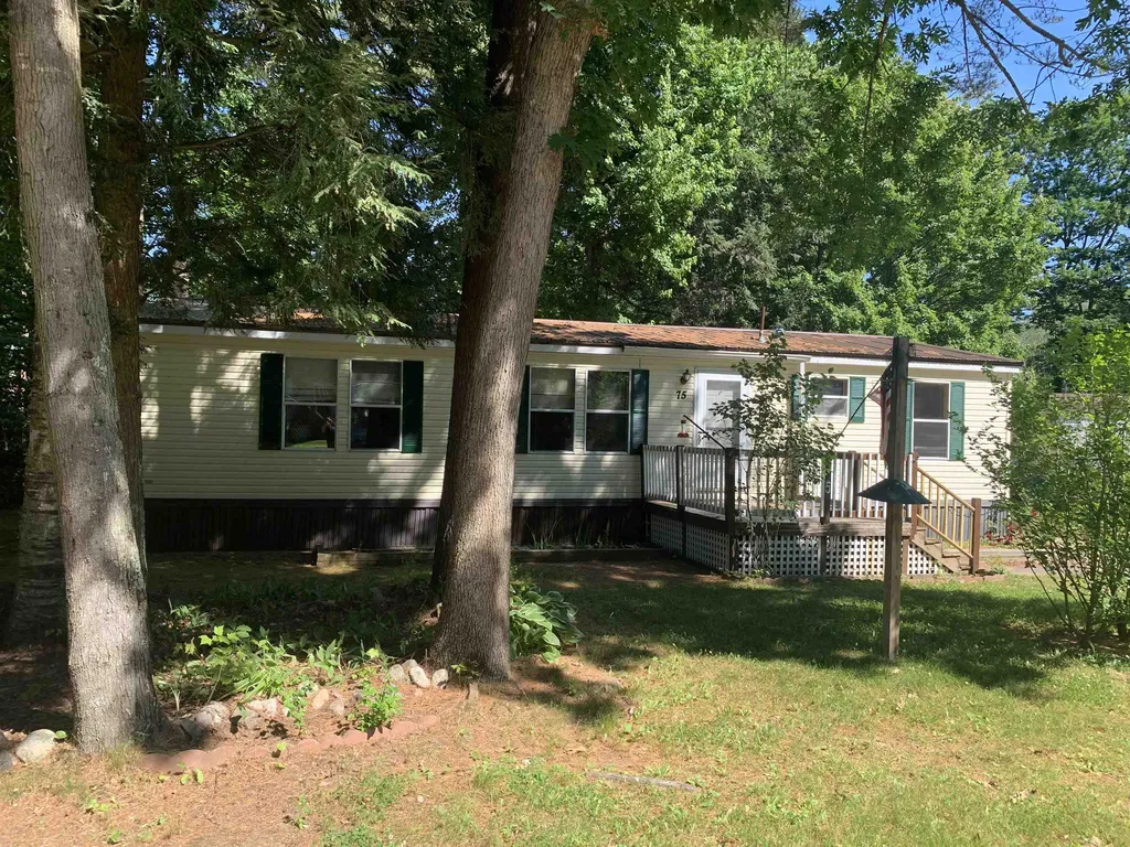75 Royal Crest Road Rochester NH 03867