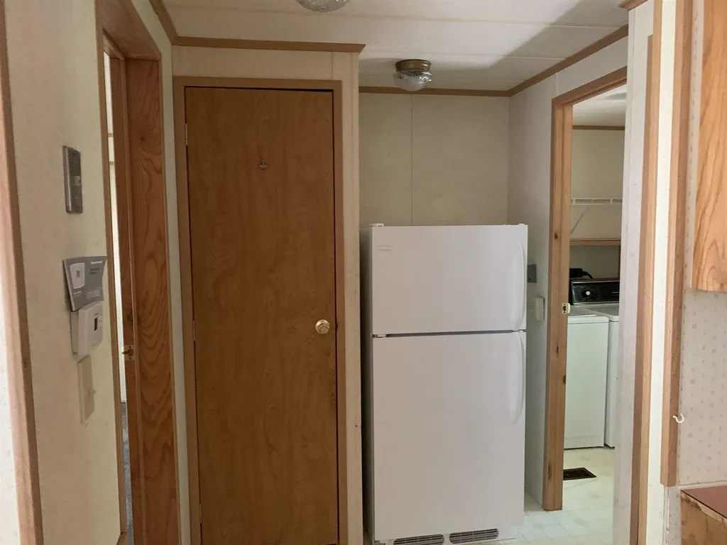 75 Royal Crest Road Rochester NH 03867