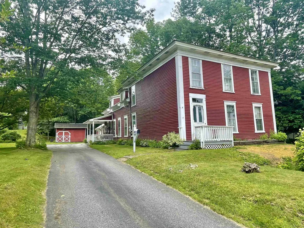 37 Williams Street Lancaster NH 03584