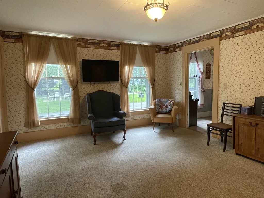 37 Williams Street Lancaster NH 03584