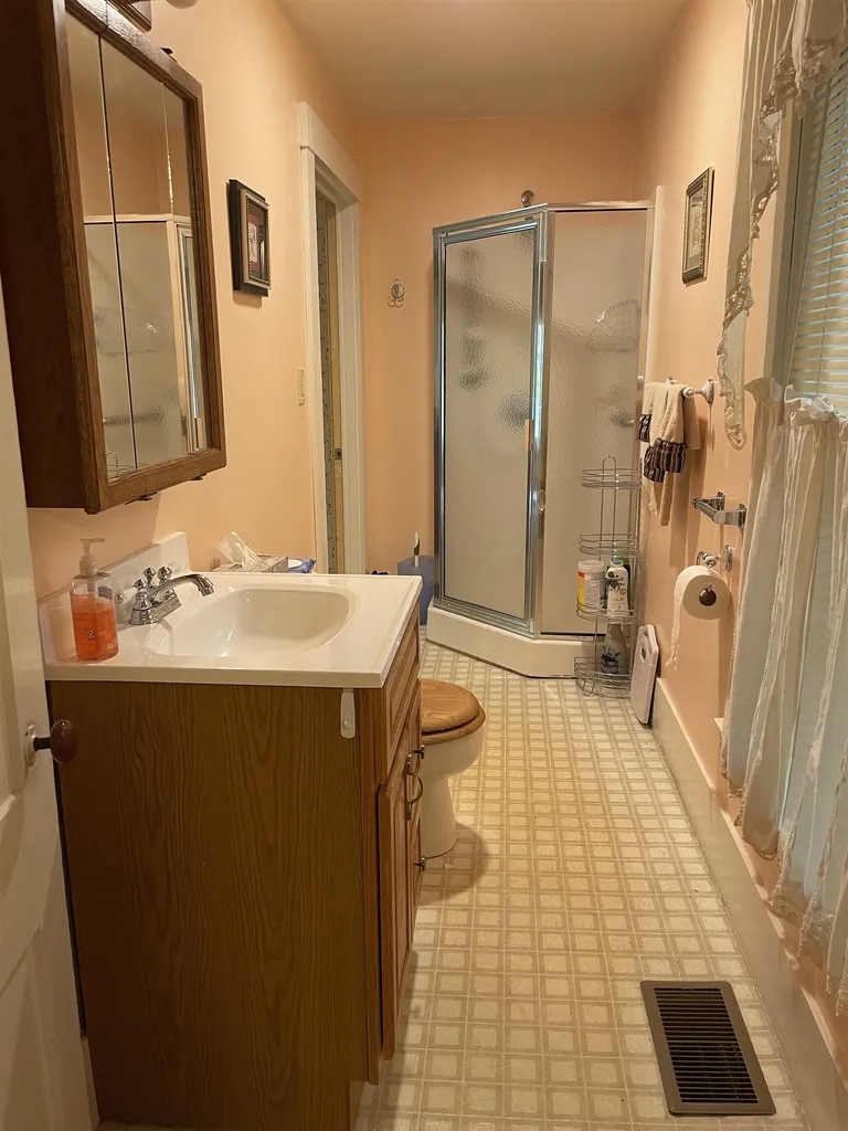 37 Williams Street Lancaster NH 03584