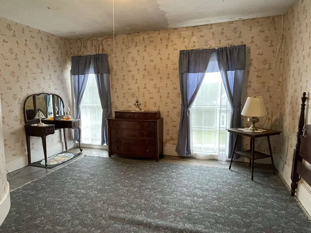 37 Williams Street Lancaster NH 03584