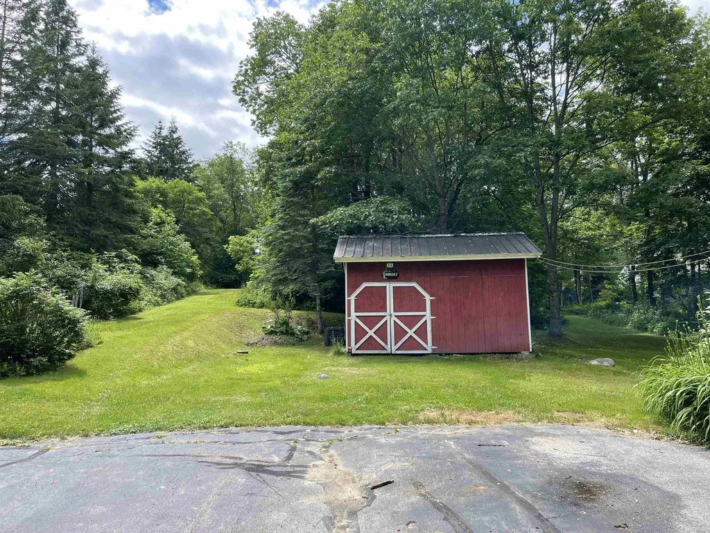 37 Williams Street Lancaster NH 03584