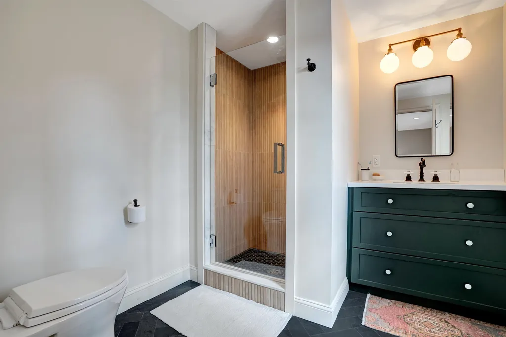 944 South Perry Road Barnard VT 05031