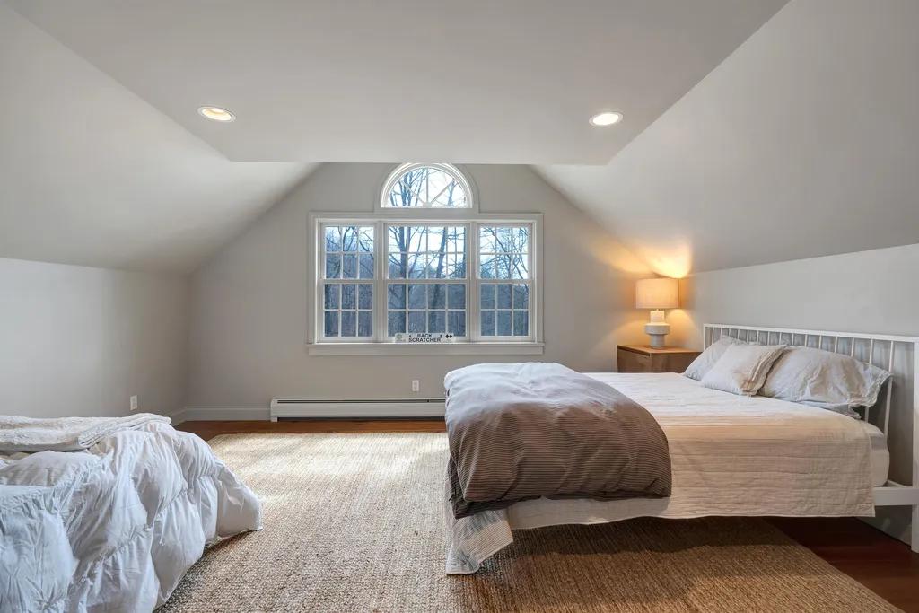 944 South Perry Road Barnard VT 05031