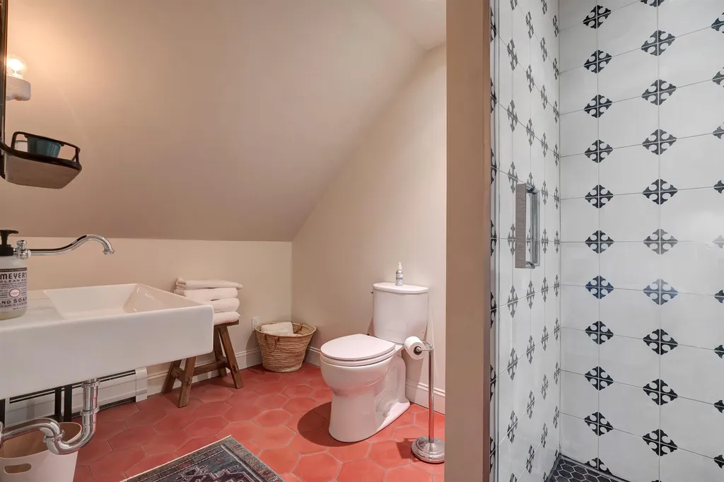 944 South Perry Road Barnard VT 05031