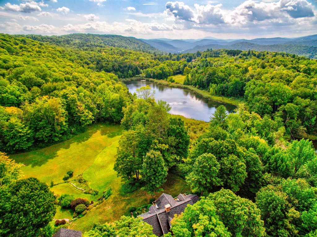 944 South Perry Road Barnard VT 05031